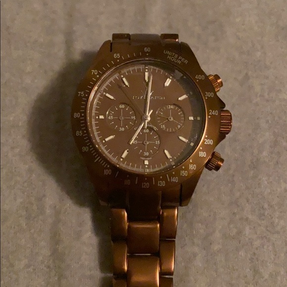 Watch - Picture 3 of 3